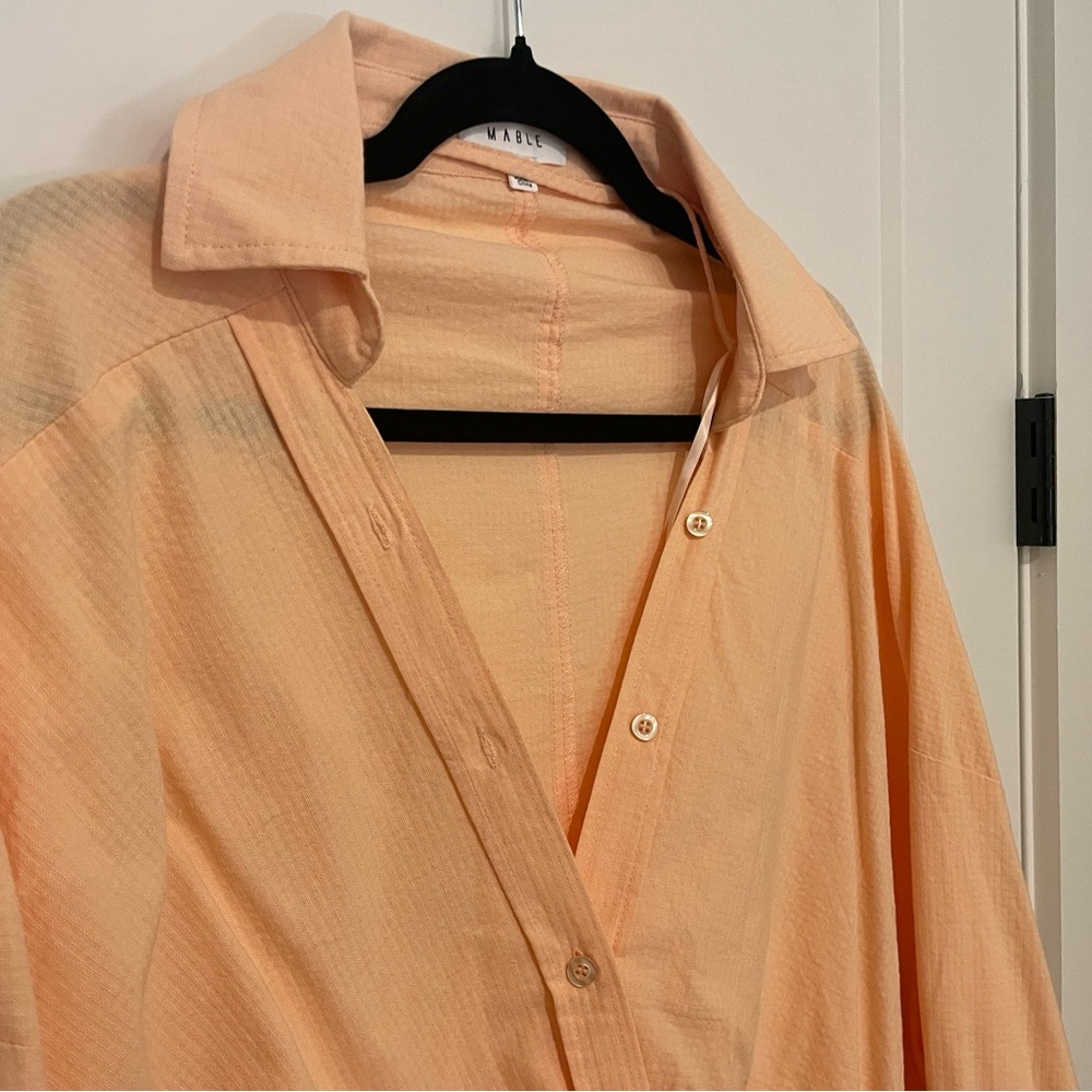 Mable Mariah Cropped Twist Hem Collared Button Up Blouse in Orange Cream - Picture 5 of 8